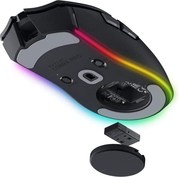 Razer Cobra Pro - Souris Gaming sans Fil Personnalisable Chroma RGB (10 Commandes Personnalisables, 11 Zones d’éclairage Chroma, Capteur Optique 30 K Focus Pro) Noir
