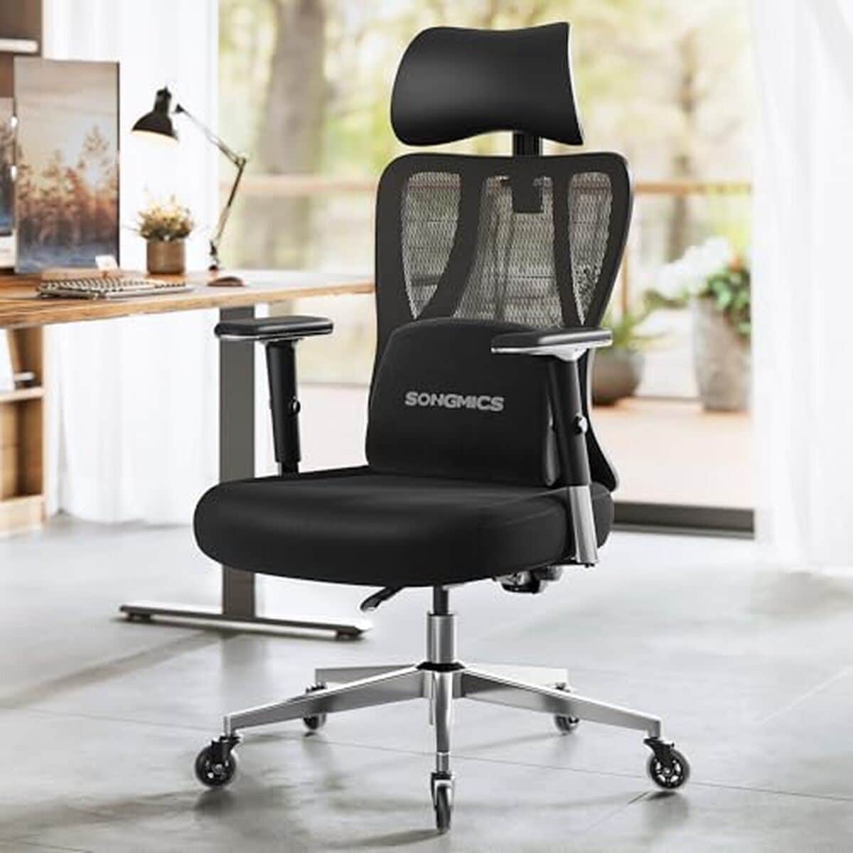 Test : chaise de bureau ergonomique SONGMICS OBN067BH01 noire