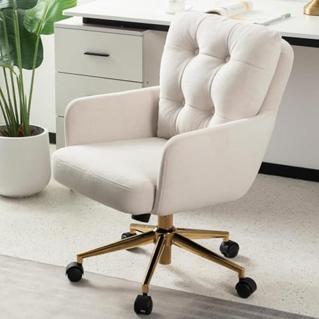 Test : fauteuil de bureau BALIAA en velours beige pivotant 360°