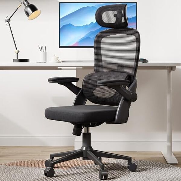 Découvrez notre test détaillé de la chaise SIHOO M102C : soutien lombaire, appuie-tête et ergonomie pour un confort optimal au bureau. 